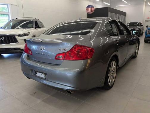 2011 INFINITI G37 Journey