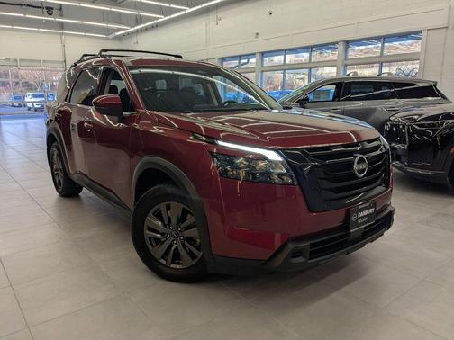 2023 Nissan Pathfinder SV 4WD