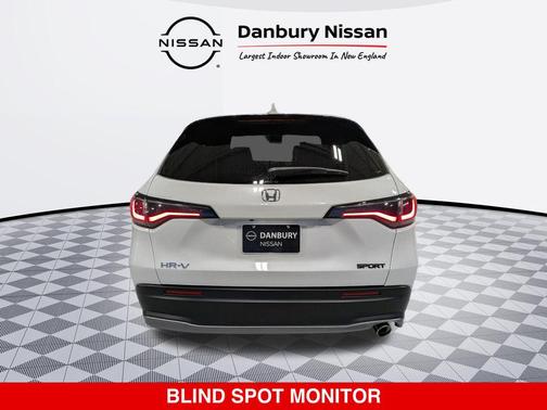 Platinum White Pearl 2023 Honda HR-V AWD Sport