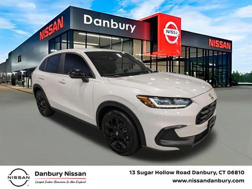 Platinum White Pearl 2023 Honda HR-V AWD Sport