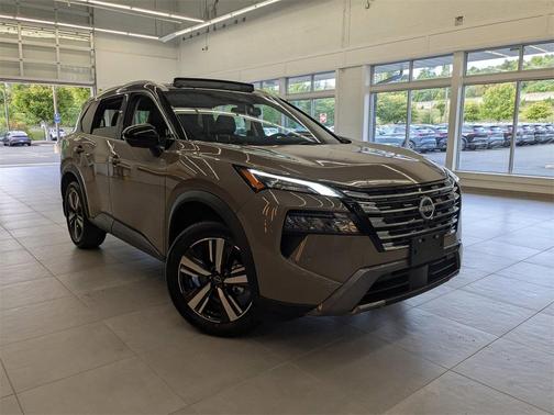 2025 Nissan Rogue SL