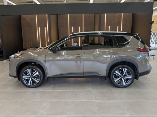 2025 Nissan Rogue SL
