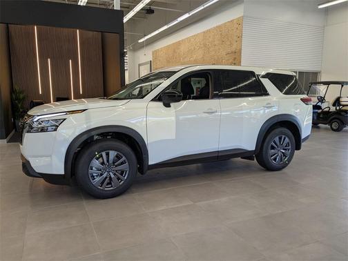 2025 Nissan Pathfinder S 4WD