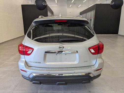 2020 Nissan Pathfinder S 4WD