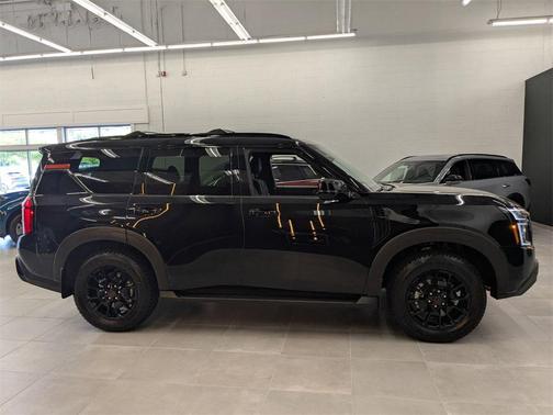 2025 Nissan Armada PRO-4X 4WD