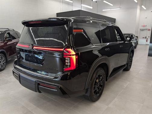 2025 Nissan Armada PRO-4X 4WD