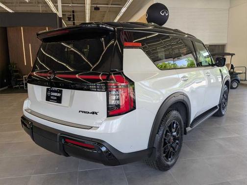 2025 Nissan Armada PRO-4X 4WD