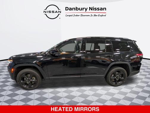 Diamond Black Crystal Pearlcoat 2023 Jeep Grand Cherokee L Altitude