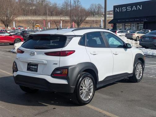 2021 Hyundai KONA SEL