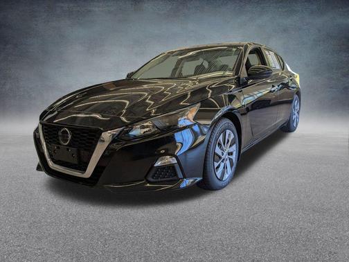 2022 Nissan Altima S FWD