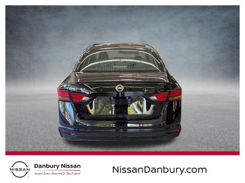 2022 Nissan Altima S FWD