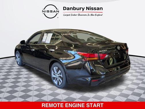 2022 Nissan Altima S FWD
