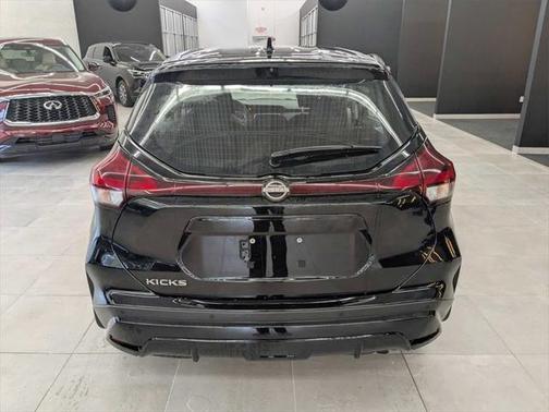 2022 Nissan Kicks S