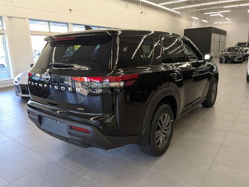 2025 Nissan Pathfinder S 4WD