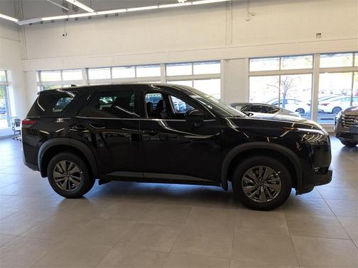 2025 Nissan Pathfinder S 4WD