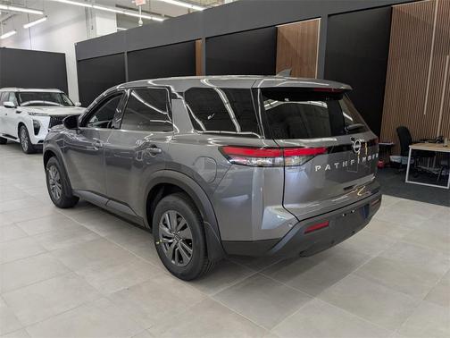 2025 Nissan Pathfinder S 4WD