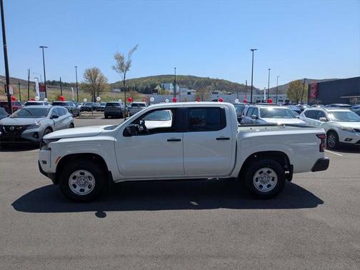2024 Nissan Frontier S
