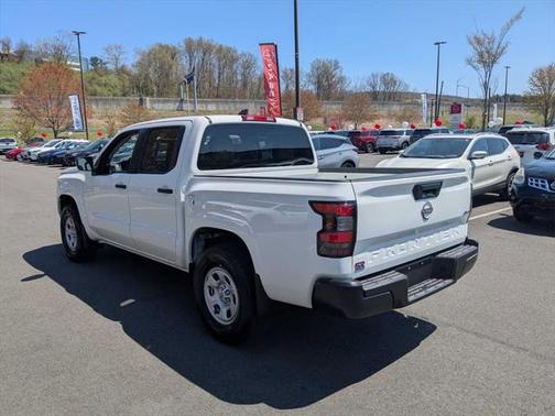 2024 Nissan Frontier S
