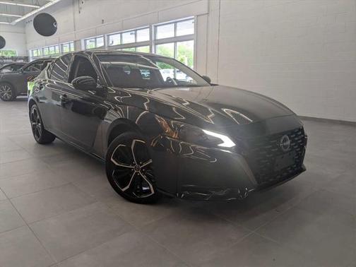 2023 Nissan Altima SR Intelligent AWD