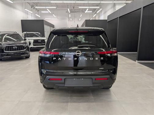 2025 Nissan Pathfinder S 4WD