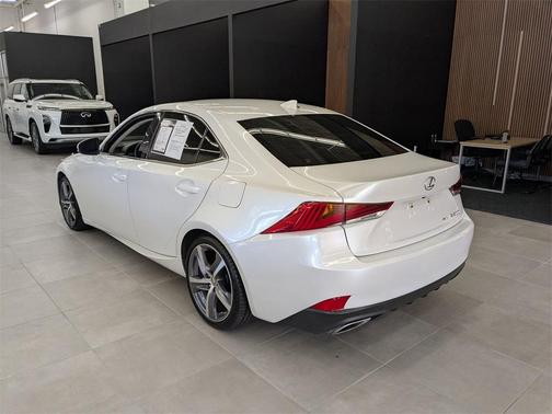 2018 Lexus IS 300 Base