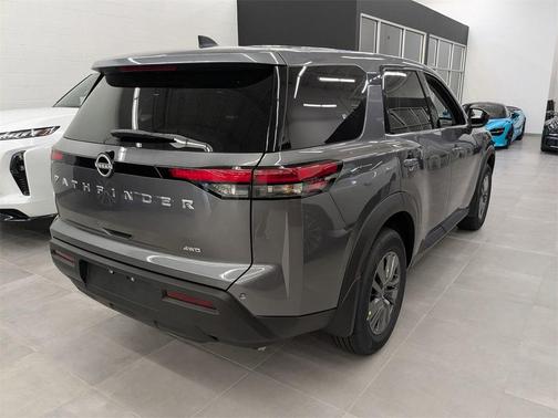 2025 Nissan Pathfinder S 4WD