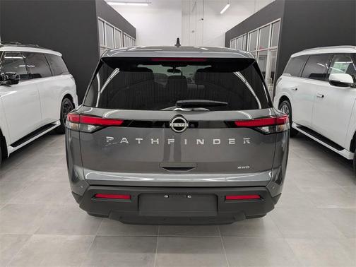 2025 Nissan Pathfinder S 4WD