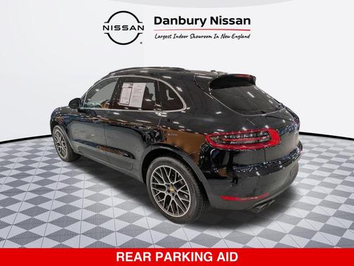 2018 Porsche Macan Base