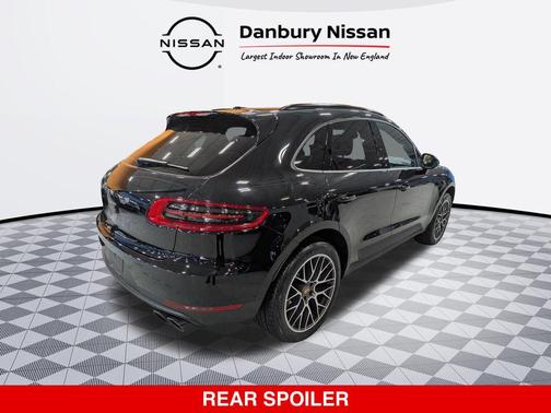 2018 Porsche Macan Base