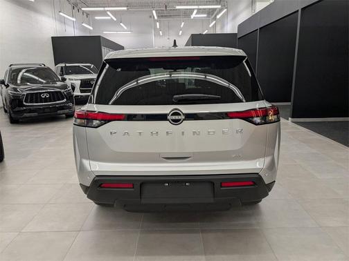 2025 Nissan Pathfinder S 4WD