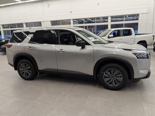 2025 Nissan Pathfinder S 4WD