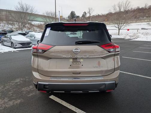 2025 Nissan Rogue SL