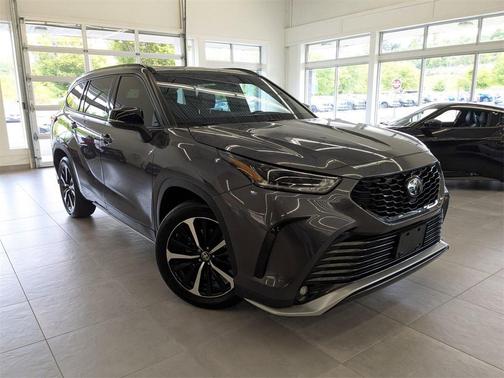2022 Toyota Highlander XSE