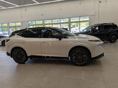2025 Nissan Murano Platinum