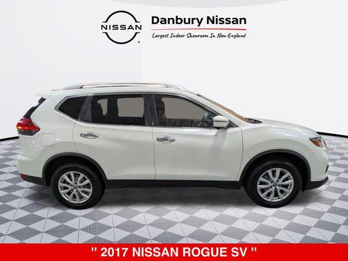 Pearl White 2017 Nissan Rogue SV