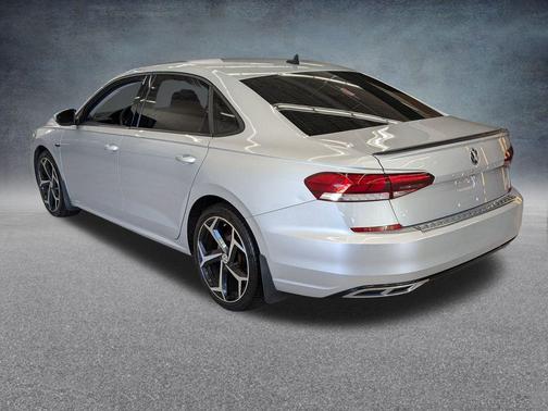 2020 Volkswagen Passat 2.0T R-Line