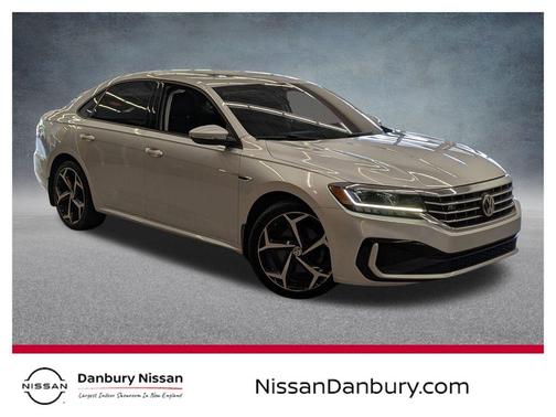 2020 Volkswagen Passat 2.0T R-Line