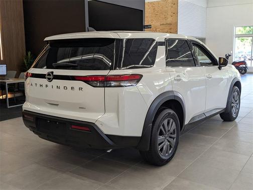 2025 Nissan Pathfinder S 4WD