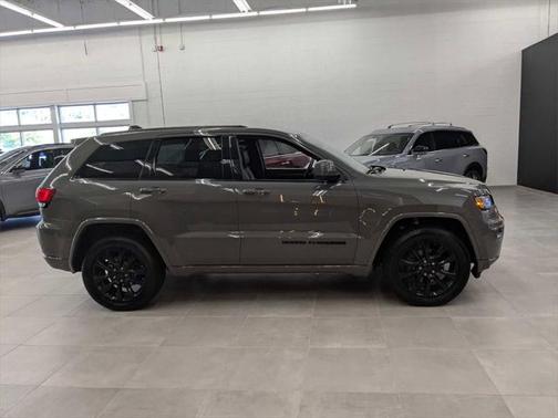 2019 Jeep Grand Cherokee Altitude
