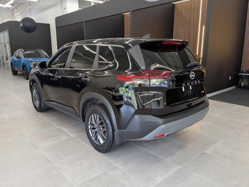 2022 Nissan Rogue S