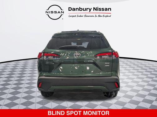 2024 Toyota Corolla Cross XLE