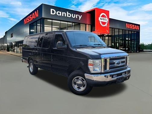 2012 Ford E350 Super Duty XLT
