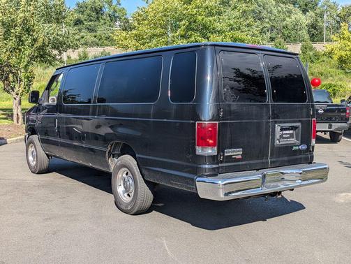 2012 Ford E350 Super Duty XLT