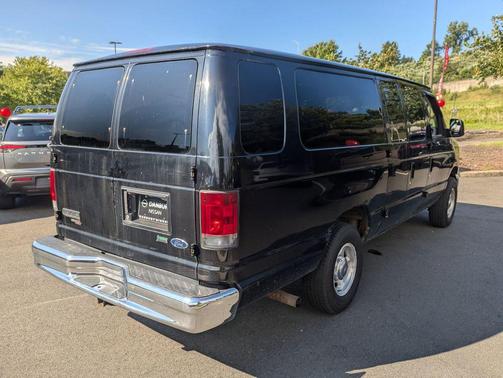 2012 Ford E350 Super Duty XLT