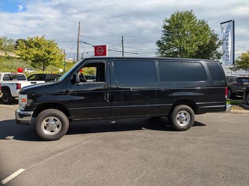 2012 Ford E350 Super Duty XLT
