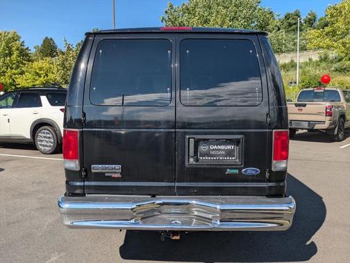 2012 Ford E350 Super Duty XLT