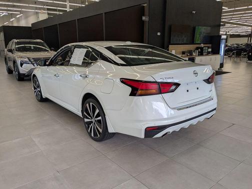 2022 Nissan Altima Platinum Intelligent AWD