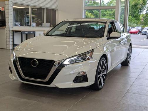 2022 Nissan Altima Platinum Intelligent AWD