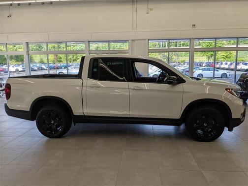 2024 Honda Ridgeline Black