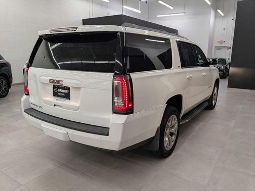 2017 GMC Yukon XL SLT